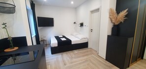 1 bedroom, WiFi, bed sheets - Balance Deluxe Studio Koper (Koper)
