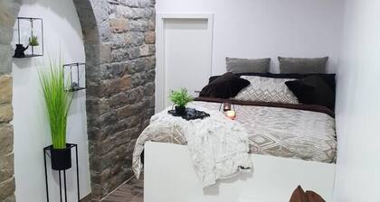 Studio Koper - Charming Studio in the Heart of Old Town