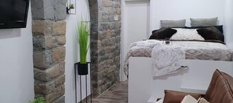 Studio Koper - Charming Studio in the Heart of Old Town