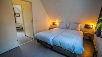 House | 2 bedrooms, bed sheets