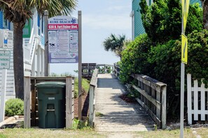 Property grounds - Charming Pet Friendly Home in Kure Beach! (Kure Beach)