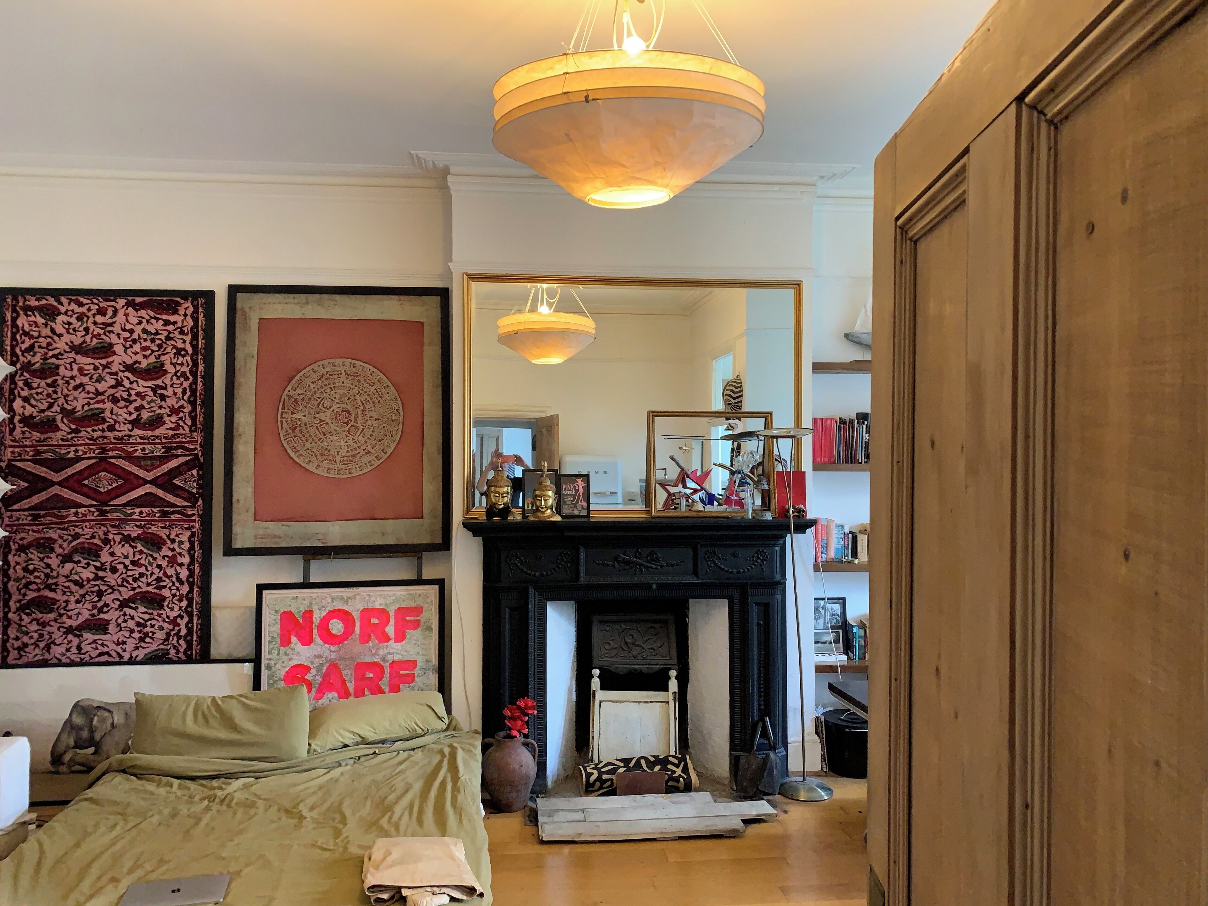 2 bedrooms, in-room safe, desk, iron/ironing board