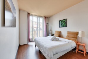 2 chambres, fer et planche à repasser, Wi-Fi gratuit, draps fournis
