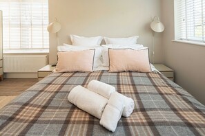 2 Schlafzimmer, Bügeleisen/Bügelbrett, WLAN, Bettwäsche