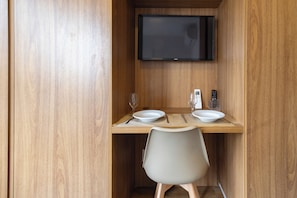 Studio | Blackout curtains, iron/ironing board, free WiFi, bed sheets - Ibirapuera Park (Sao Paulo)