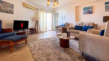 Standard Apartment, 2 Bedrooms, Sea View | Living area