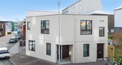 Reykjavik Luxury Hotel Apartment KARTULI