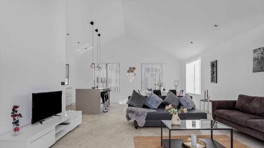 Reykjavik Luxury Hotel Apartment KARTULI