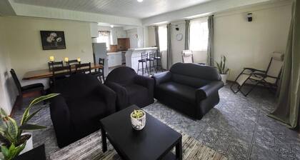 Fully furnished 3BR home in Sylvania with Wi-Fi, AC, kitchen & serene views.