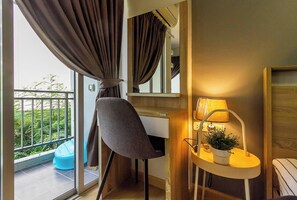Condo, 1 Bedroom, City View | Balcony
