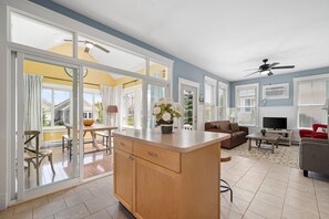 Interior - The Cottontail - 6 Meadow View (Prince Edward)