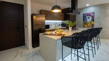 Fridge, microwave, oven, stovetop