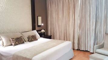 1 chambre, fer et planche à repasser, lit parapluie, Wi-Fi