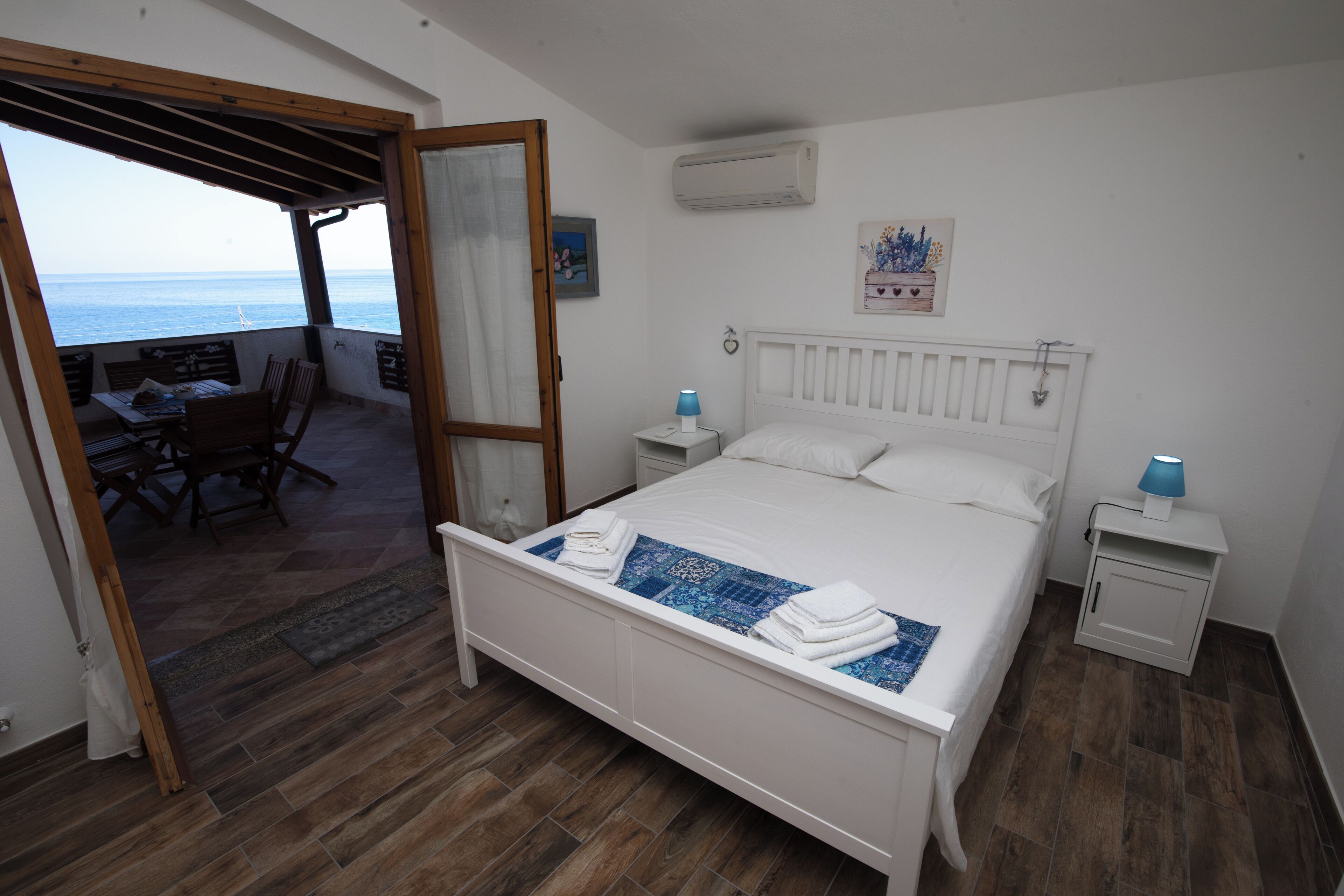 3 Schlafzimmer, Schreibtisch, Bügeleisen/Bügelbrett, WLAN