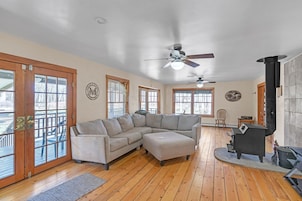 Cabaña, 4 habitaciones | Zona de estar