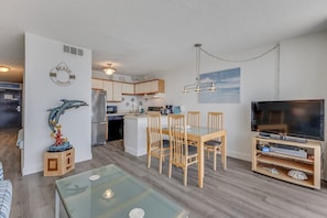 Condo, 1 Bedroom | Interior