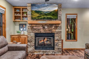 House, 3 Bedrooms | Living area