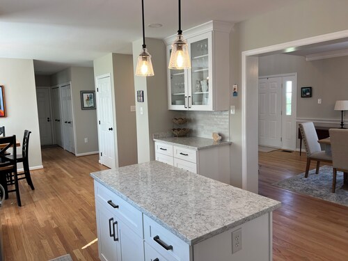 Charming 4-bedroom House on beautiful farm in Clear Brook with lovely views