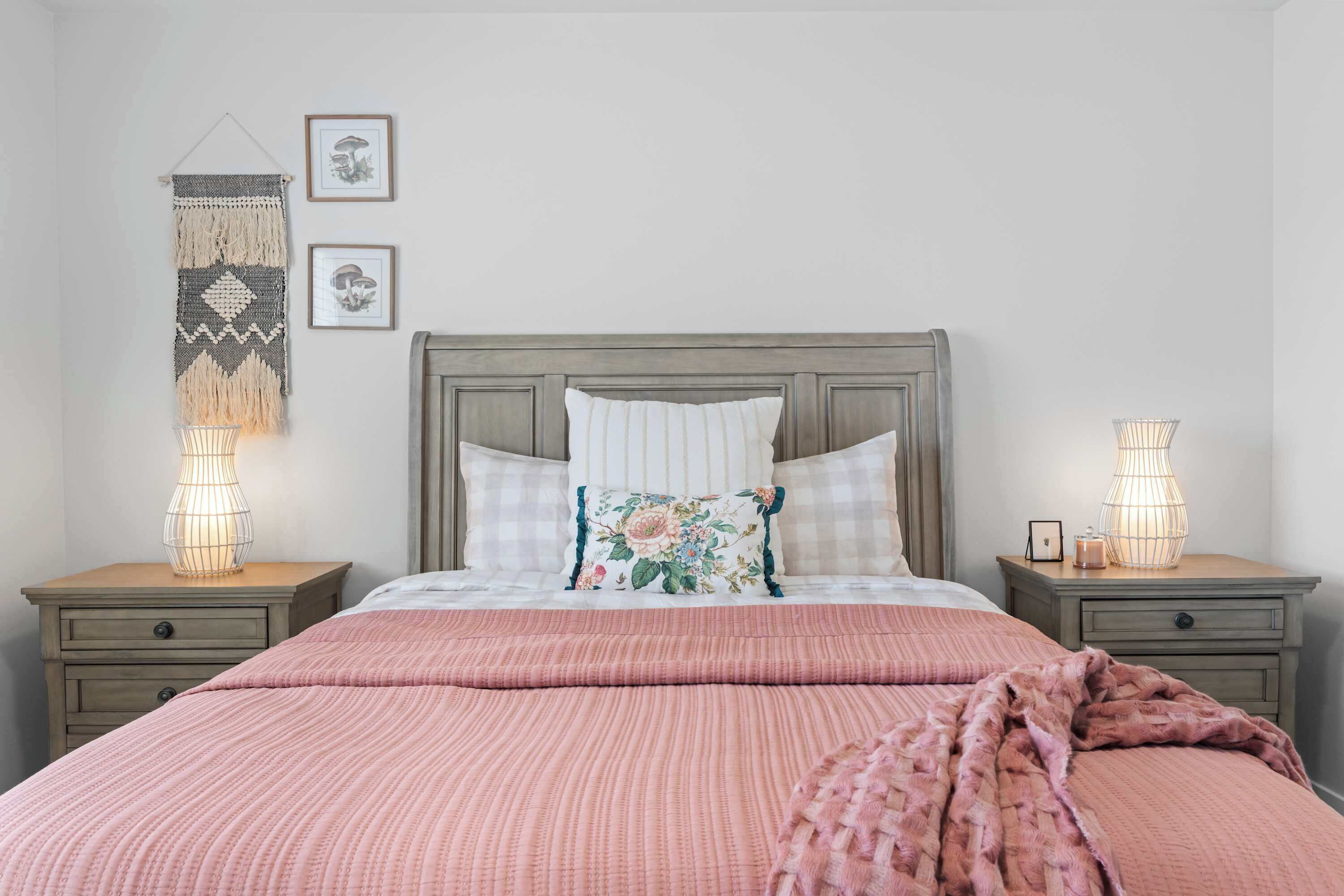 4 Schlafzimmer, Schreibtisch, Bügeleisen/Bügelbrett, Reisekinderbett