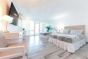 1 bedroom, desk, iron/ironing board, WiFi