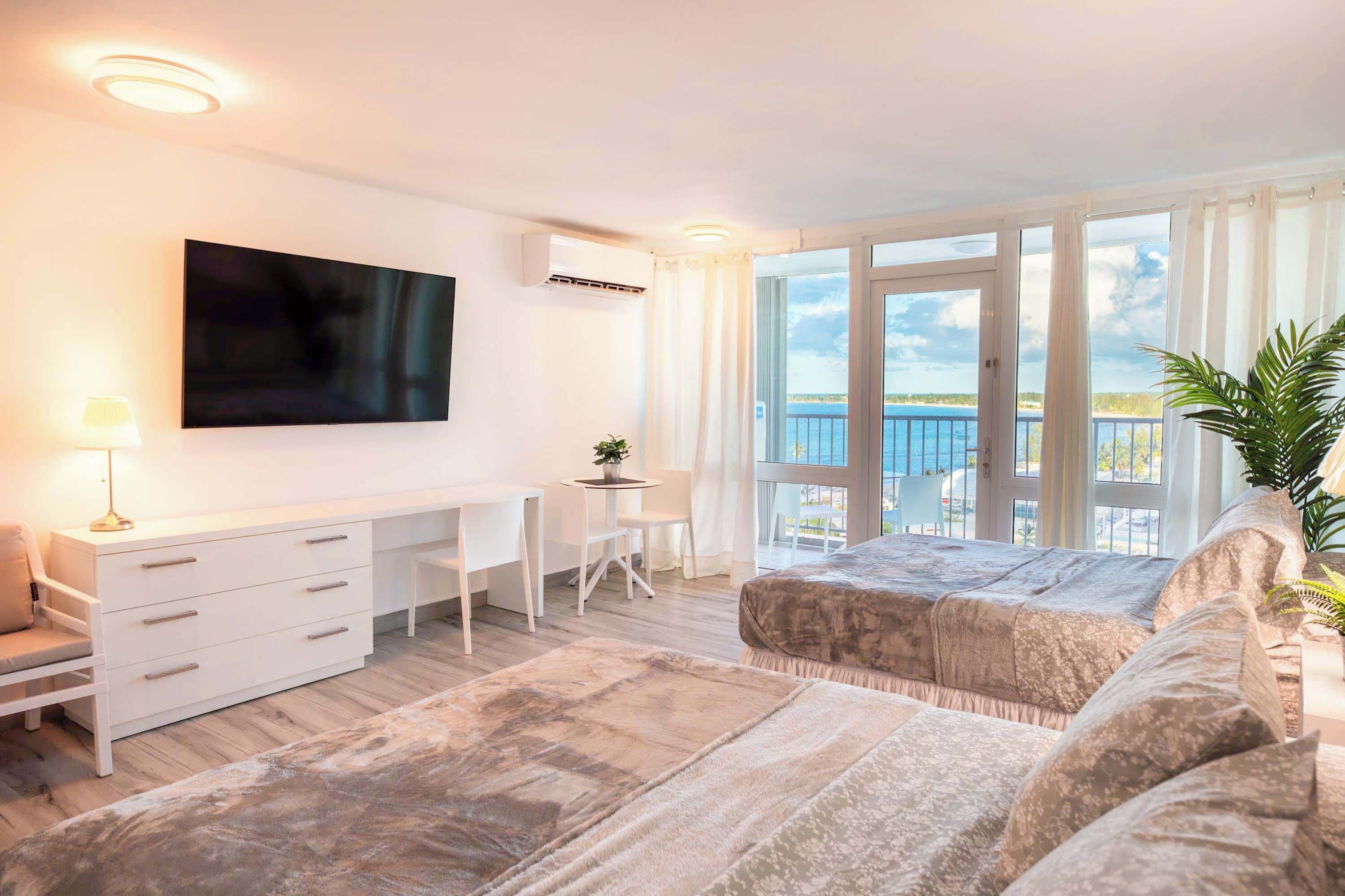 1 habitación, escritorio, tabla de planchar con plancha y wifi 