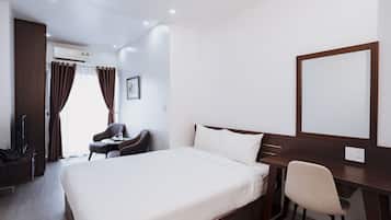 Habitación doble Deluxe | Escritorio, espacio para trabajar con laptop y wifi gratis