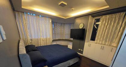 Central BGC - Spacious 2 bdrs 2 bths with Balcony
