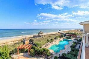 屋内プール、温水プール