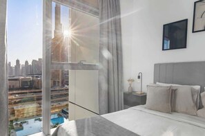 3 slaapkamers, een strijkplank/strijkijzer, reisbedje, wifi