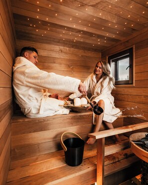 Sauna - SkyView Igloo Resort (Rovaniemi)