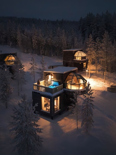 SkyView Igloo Resort