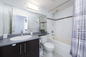 تجهيزات دش، مجففات شعر، مناشف