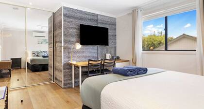 Castle Bay Room - 5 @ Observatory Guesthouse