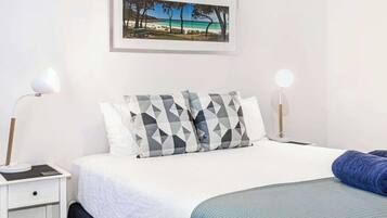 1 Schlafzimmer, BĂŒgeleisen/BĂŒgelbrett, WLAN, BettwĂ€sche