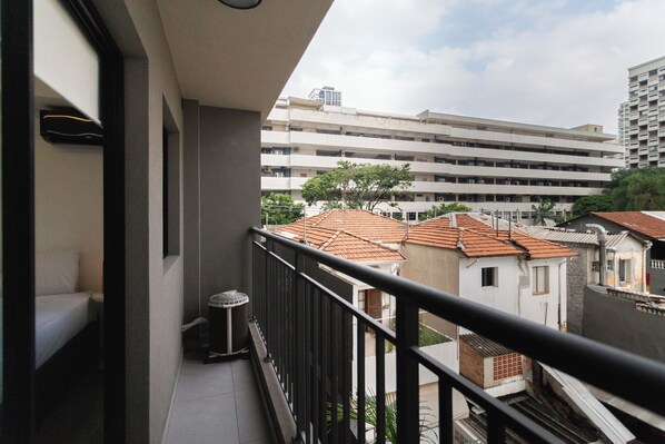 スタジオ | ベランダ