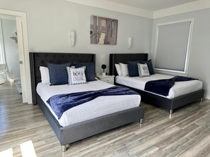 1 chambre, fer et planche à repasser, draps fournis