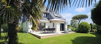 Charming seaside house with indoor heated POOL-JACUZZI