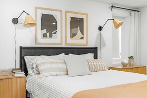 House (4 Bedrooms) | 4 bilik tidur, meja, ruang kerja komputer riba, seterika/papan seterika 