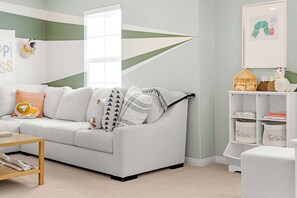 House (4 Bedrooms) | Living area | 43-inch flat-screen TV with satellite channels - @ Marbella Lane - Rejuvenating Single-family Home (Ontario)