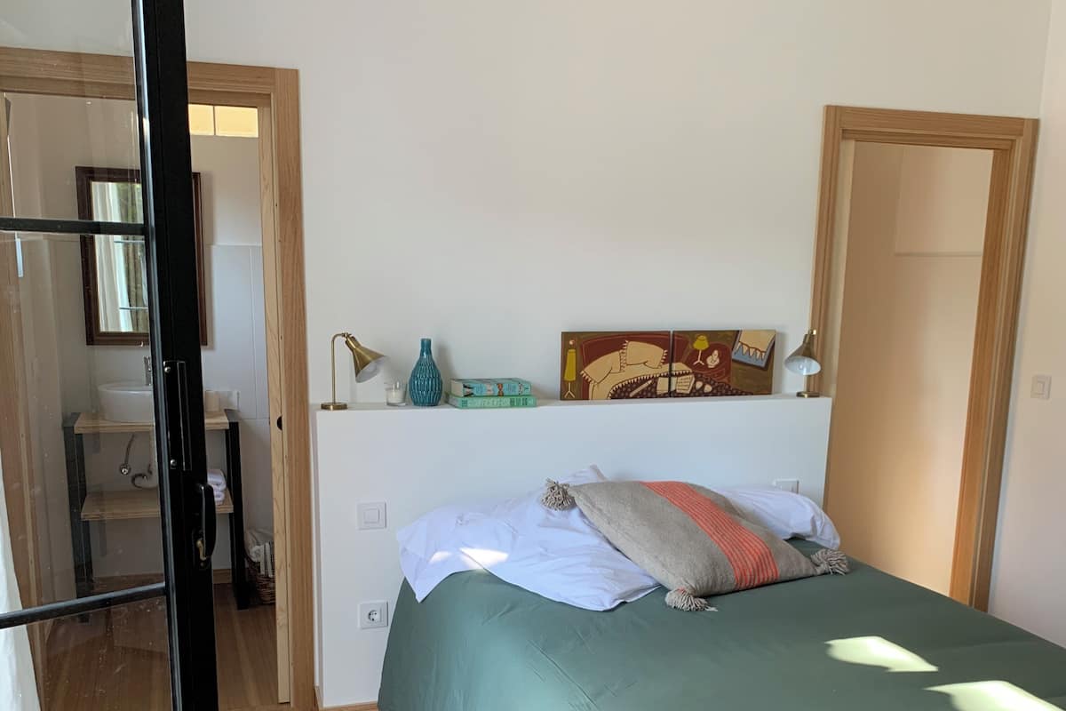 Superior suite, uitzicht op tuin | 1 slaapkamer, gratis wifi