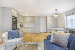 3 bedrooms, Internet - Wimpole Street - 3 Bedroom Apartment (London)