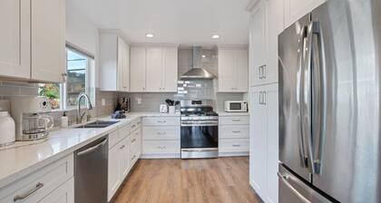 @ Marbella Lane - 3BR Designer Home in Pacifica