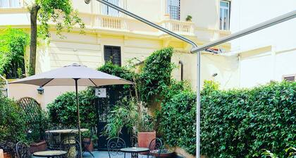 la piazzetta delle regine