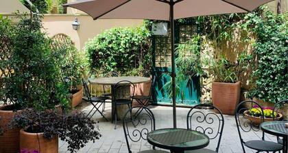 la piazzetta delle regine