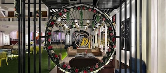 Hotel Seven Apple