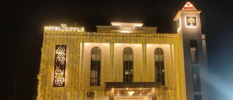 واجهة المنشأة