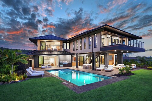 Luxury 6BR Hale o ka Nene Estate w/ Pool/Spa & Golf Views, Near Beach