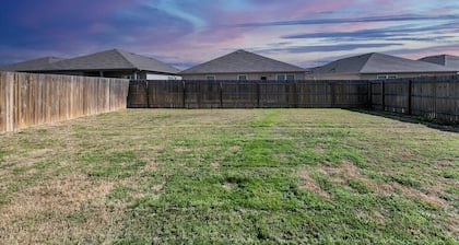 @ Marbella Lane - Polished 3BR Home in Austin TX
