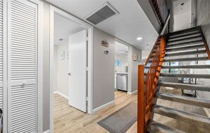 Interior - Charming 2-bedroom condo in a beautiful Bokeelia waterfront community! (Bokeelia)