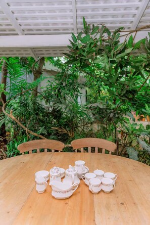 Outdoor dining - come to the beach-stay with us (Bentota)